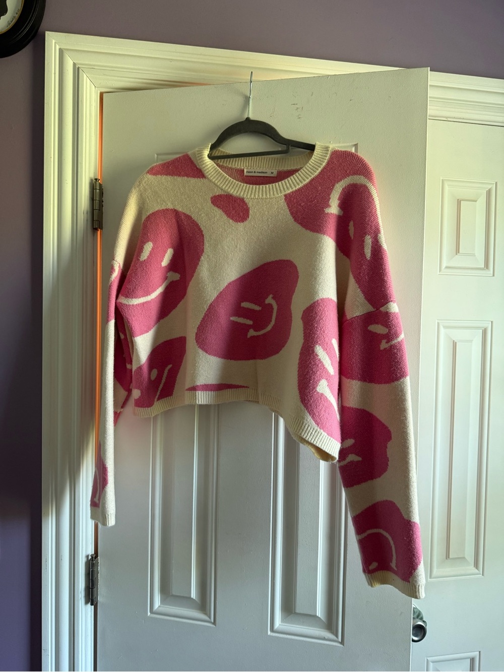 moon & madison Cream and Pink Smiley Cropped Crewneck Sweater